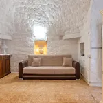 Antico Trullo Pasquale Con Piscina بيت للعطل أوستوني