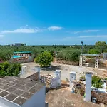 Antico Trullo Pasquale Con Piscina Semesterbostad