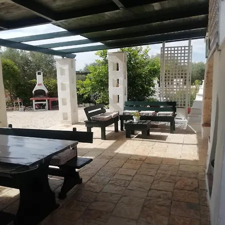 Holiday home Antico Trullo Pasquale Con Piscina Ostuni