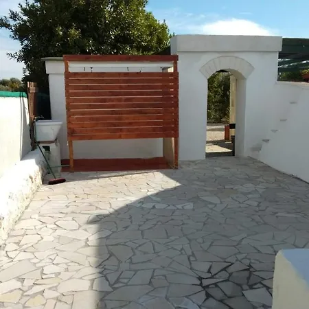 Antico Trullo Pasquale Con Piscina * أوستوني