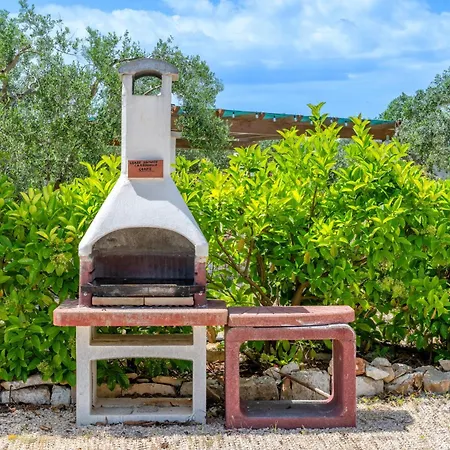 Antico Trullo Pasquale Con Piscina * Ostuni