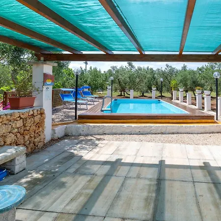 Holiday home Antico Trullo Pasquale Con Piscina Ostuni